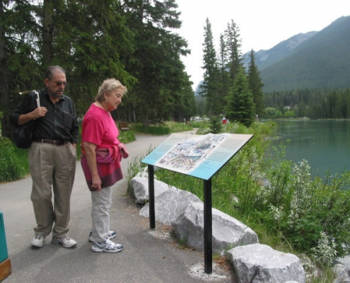BOW RIVER PATHWAY, BANFF NP